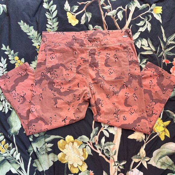 Mother Coral Camo Cargo Pants SZ: 33 - Picture 3 of 10